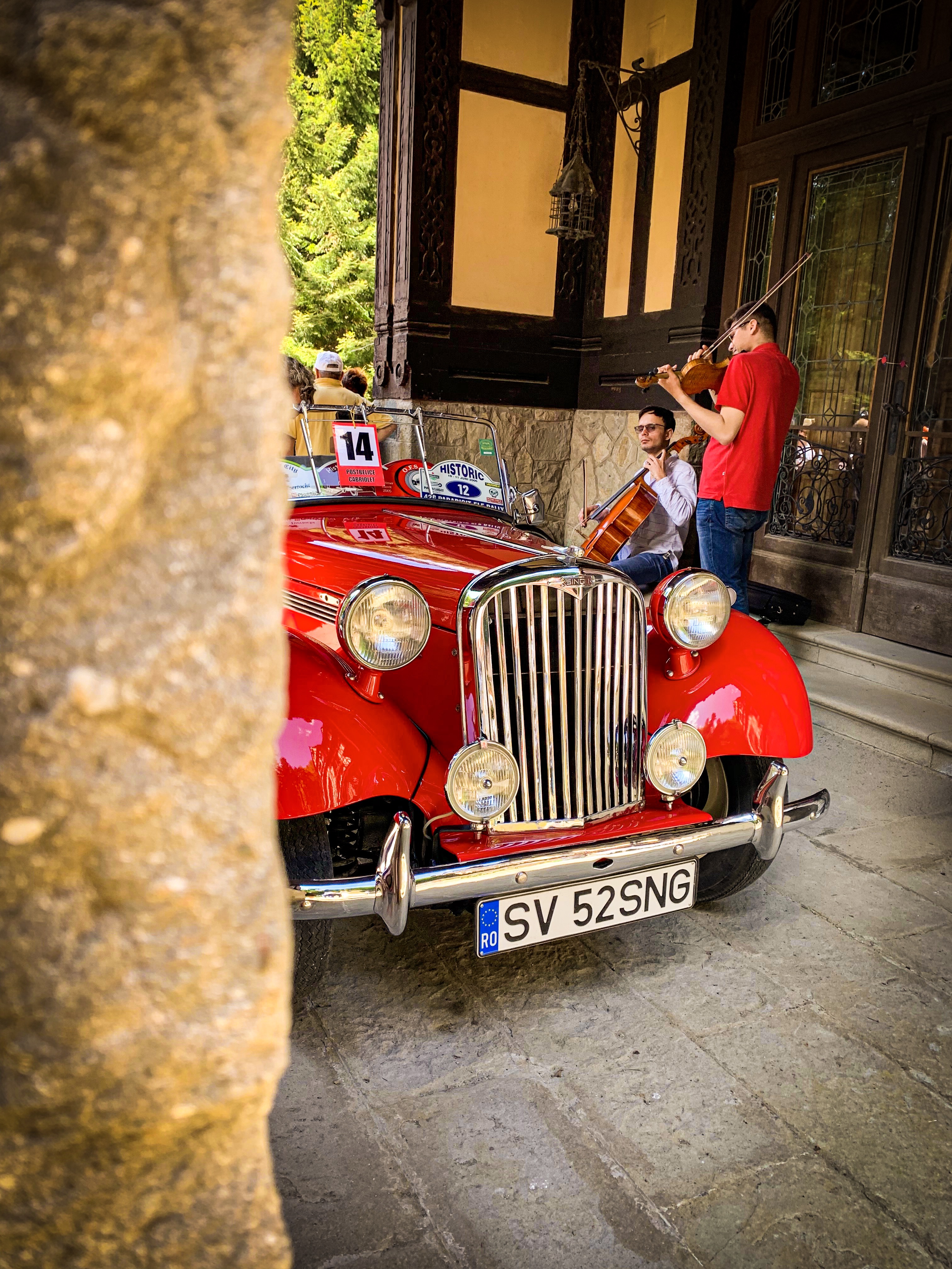 58D319B1-500C-4343-BA17-D673343D78E8