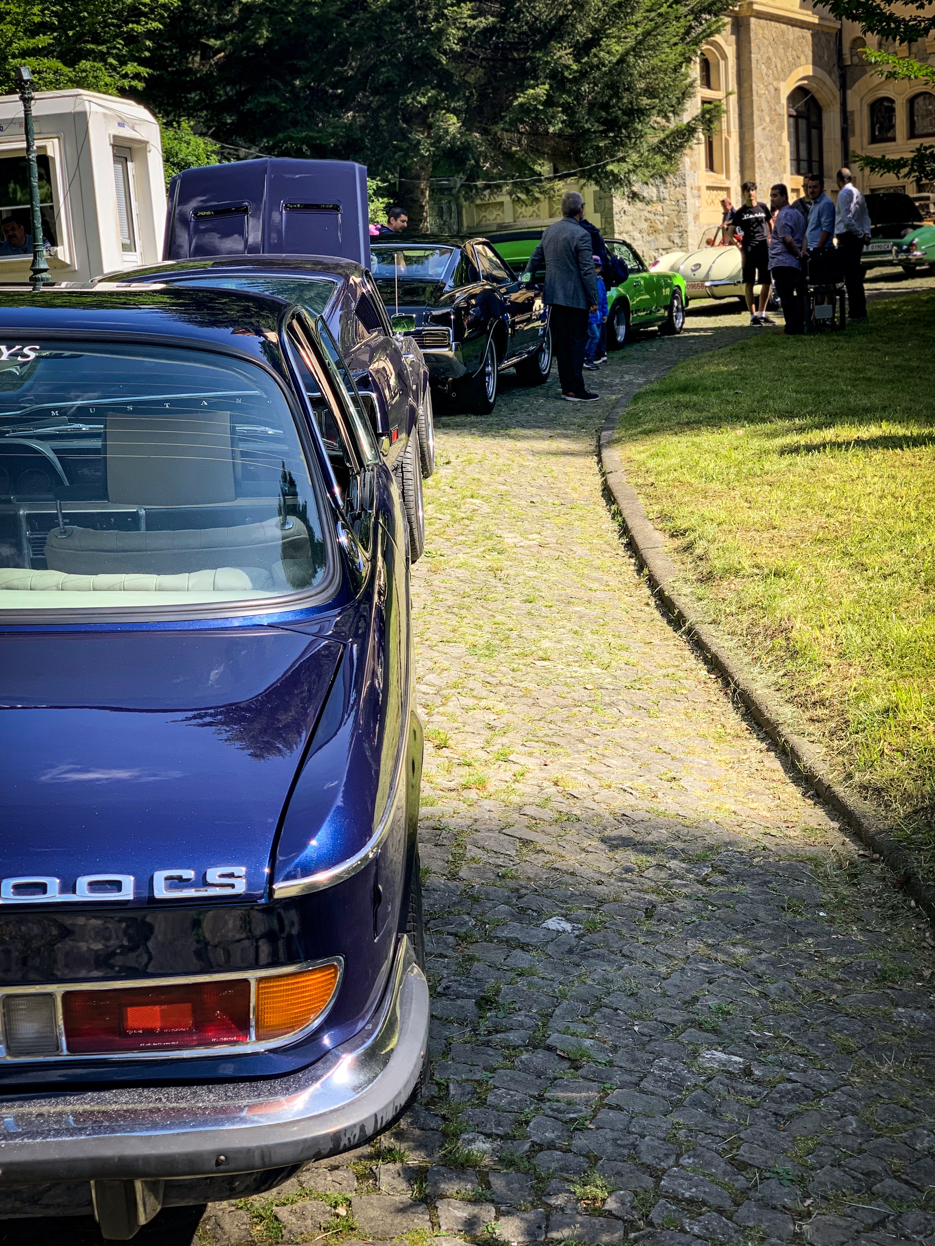 B3AF0321-87F0-4BB7-956A-C7067AFA6327