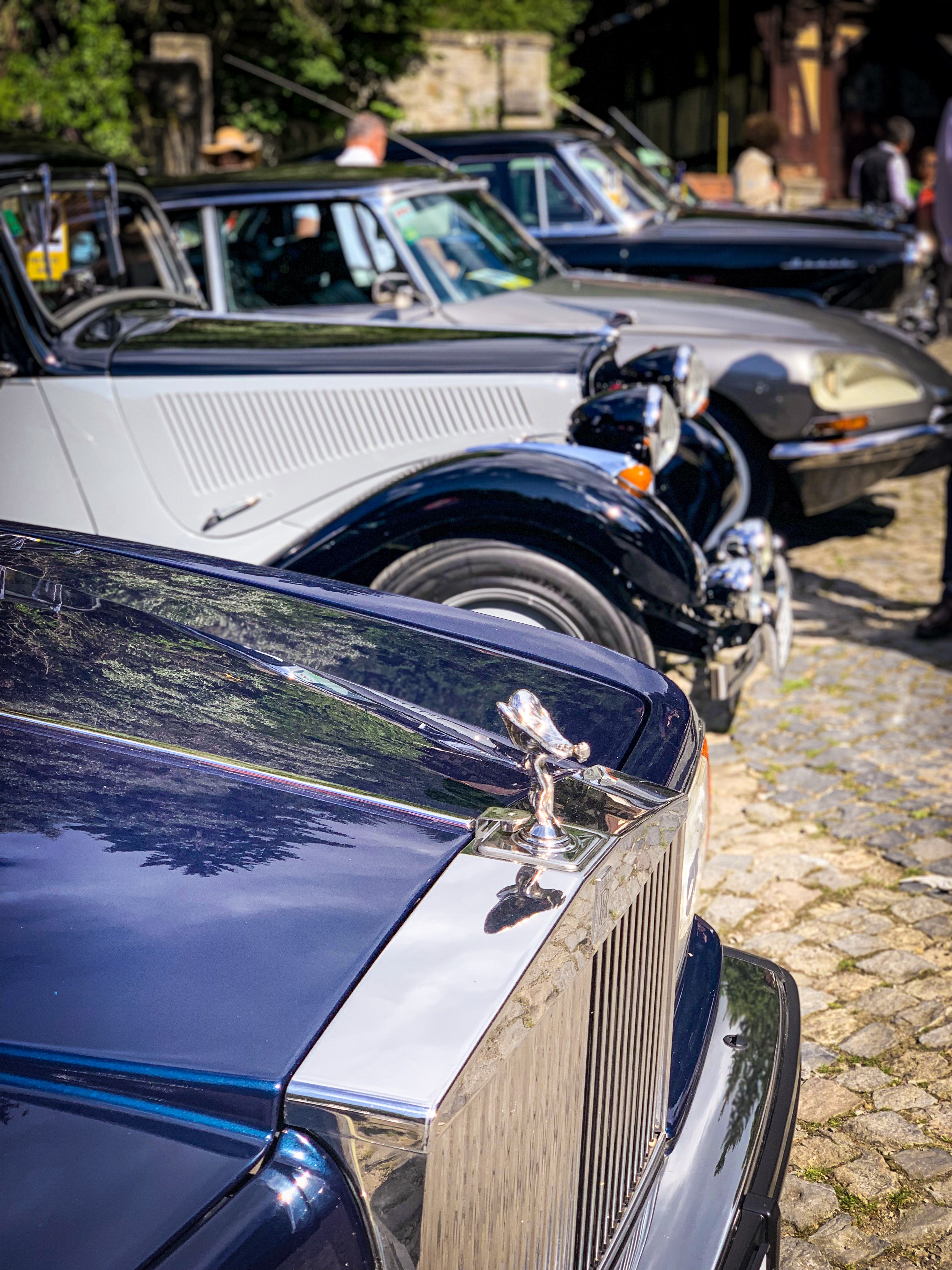 DFBE0878-1435-405B-ABFC-2F494B30F5C9